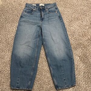 Universal Thread Women's High Rise Easy Barrel